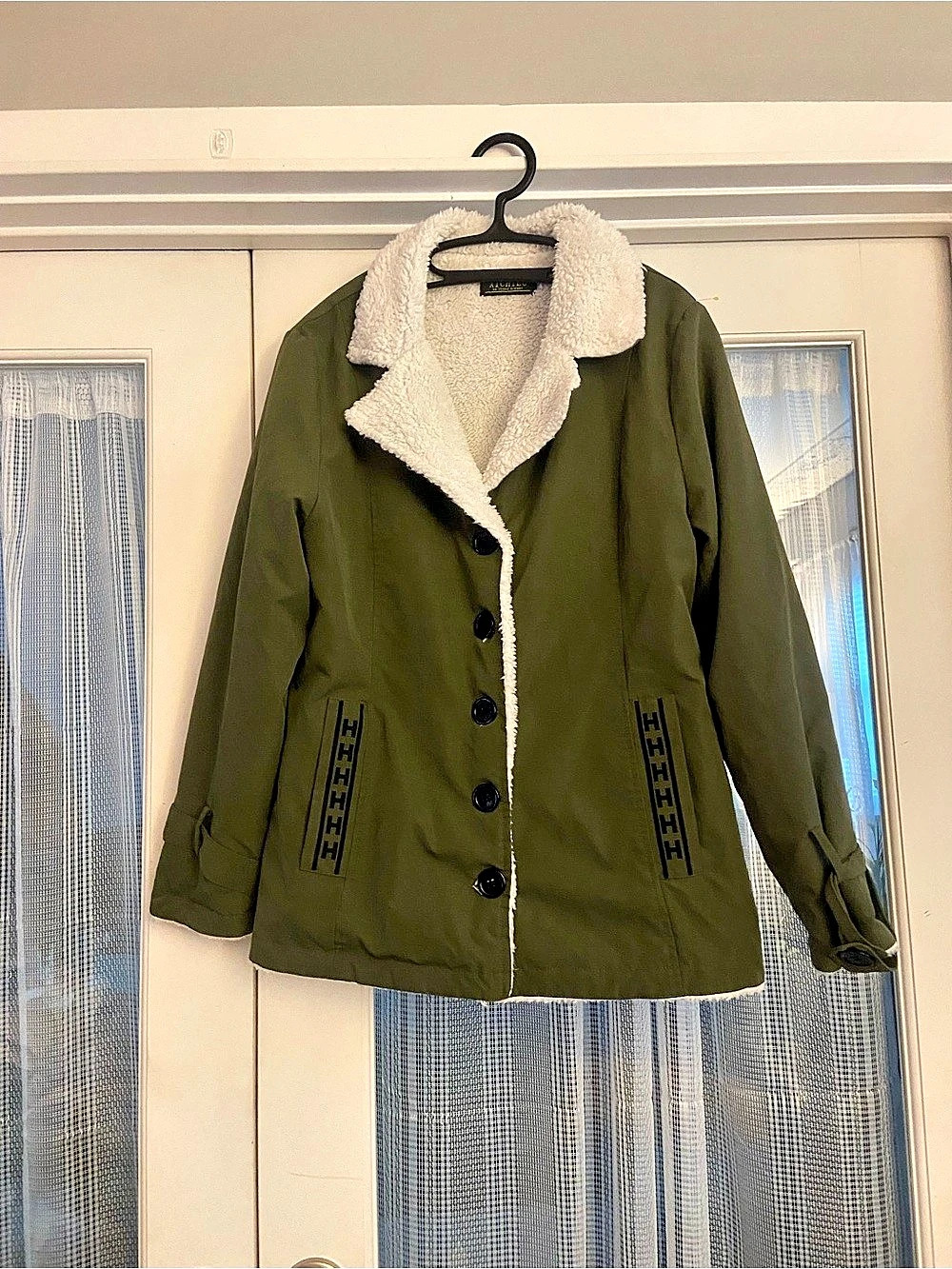 Green Sherpa Collar Utility Jacket Like New 100% cotton